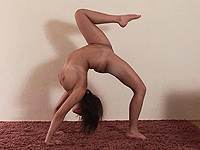 Young busty flexible contortion teen 